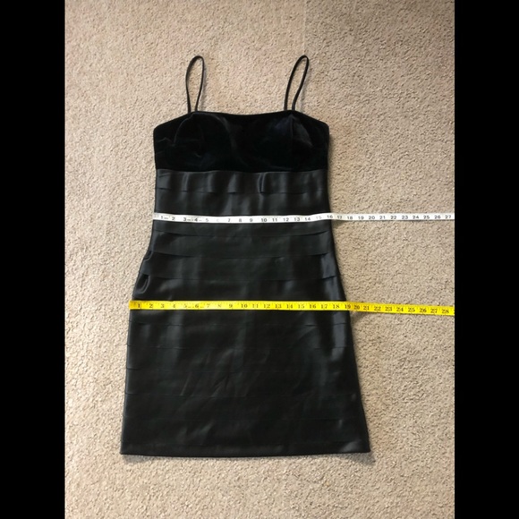 Alex Evenings Tiered Velvet Dress Sz 10P Straps Chic Formal Pencil Small Black - Picture 3 of 12